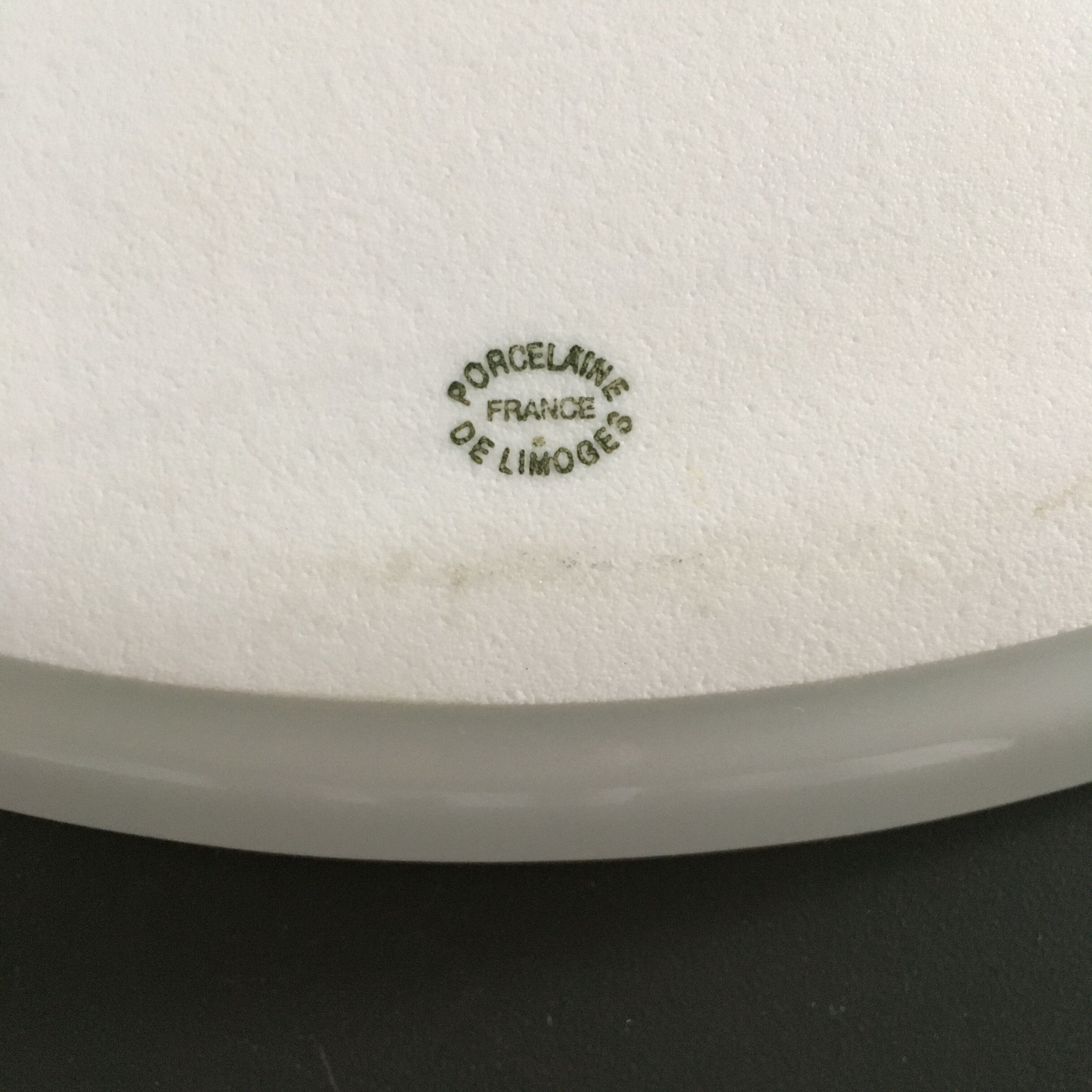 Plat décor oxydé