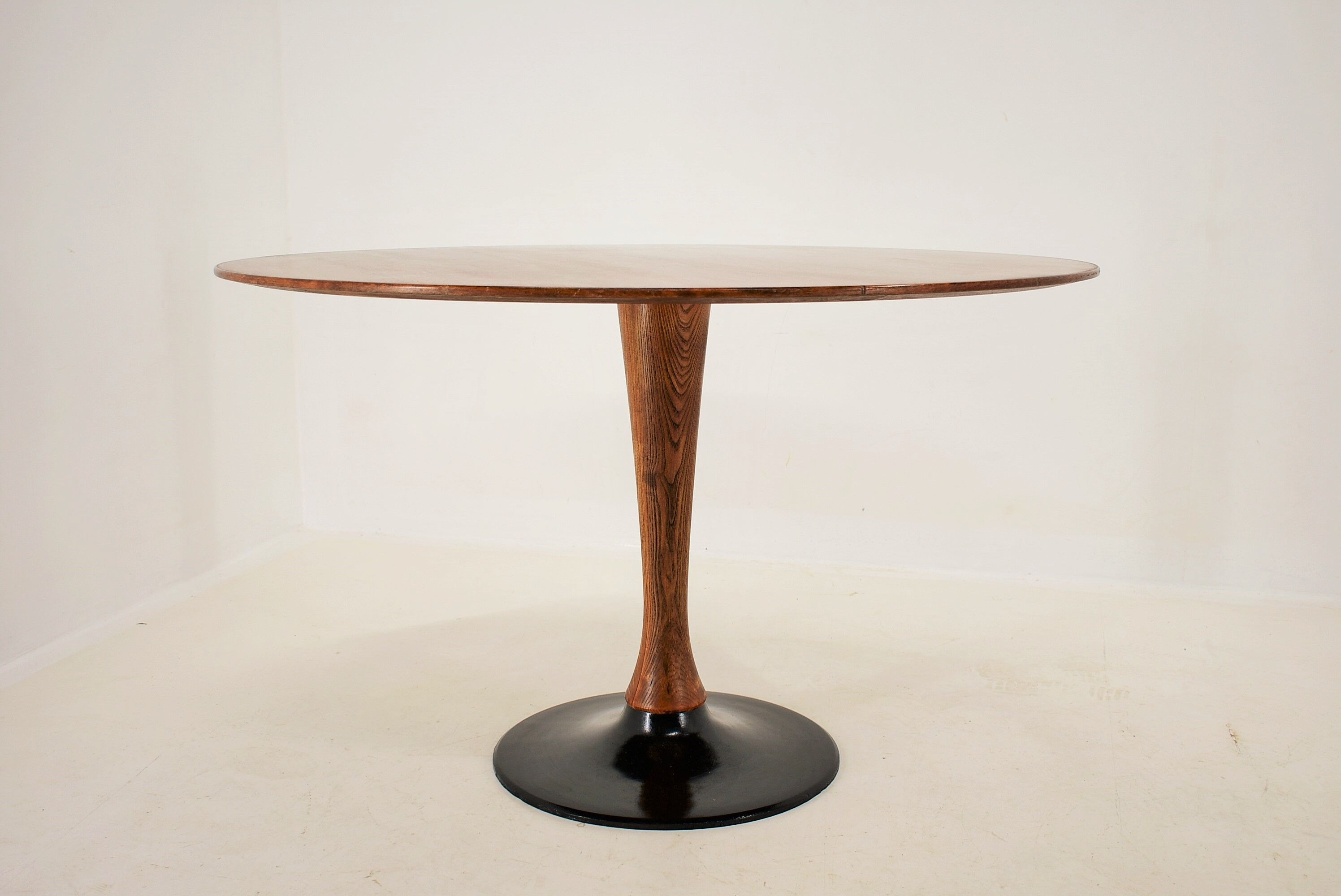1969s beech round dining table, Czechoslovakia