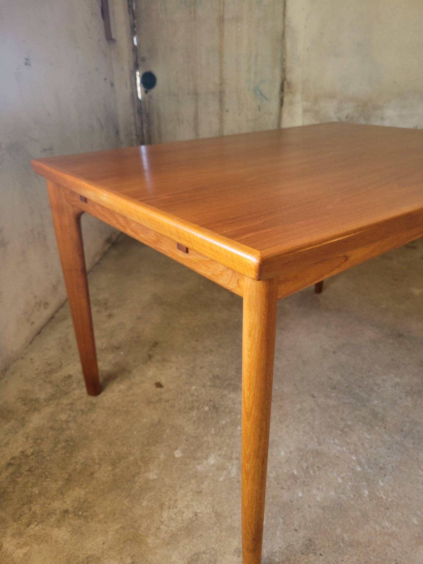 Table à manger extensible en teck par Grete Jalk pour Glostrup