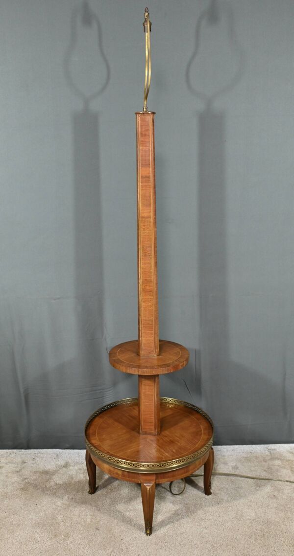 Important Lampadaire en Marqueterie, style Transition Louis XV / Louis XVI