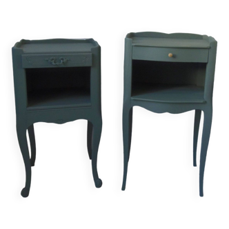 Mismatched vintage bedside tables, 1 drawer, 1 niche sublimated in smoky green.