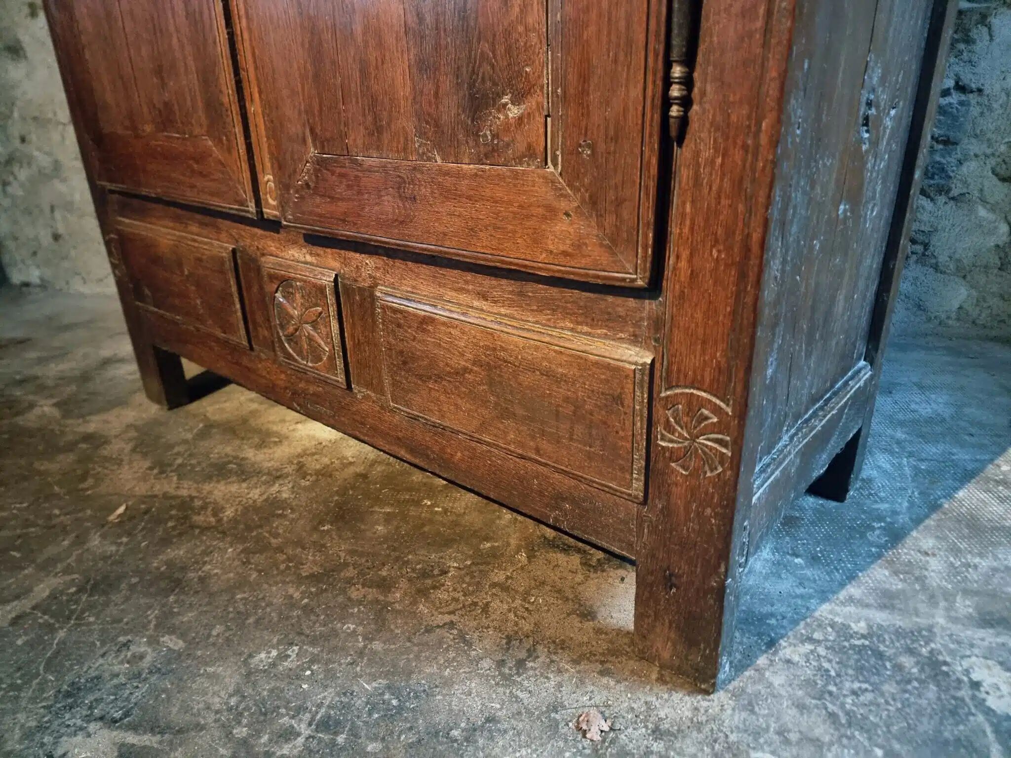 French oak armoire, late 17th - early 18th century, Louis XIV provincial style with hand-carved rosettes
