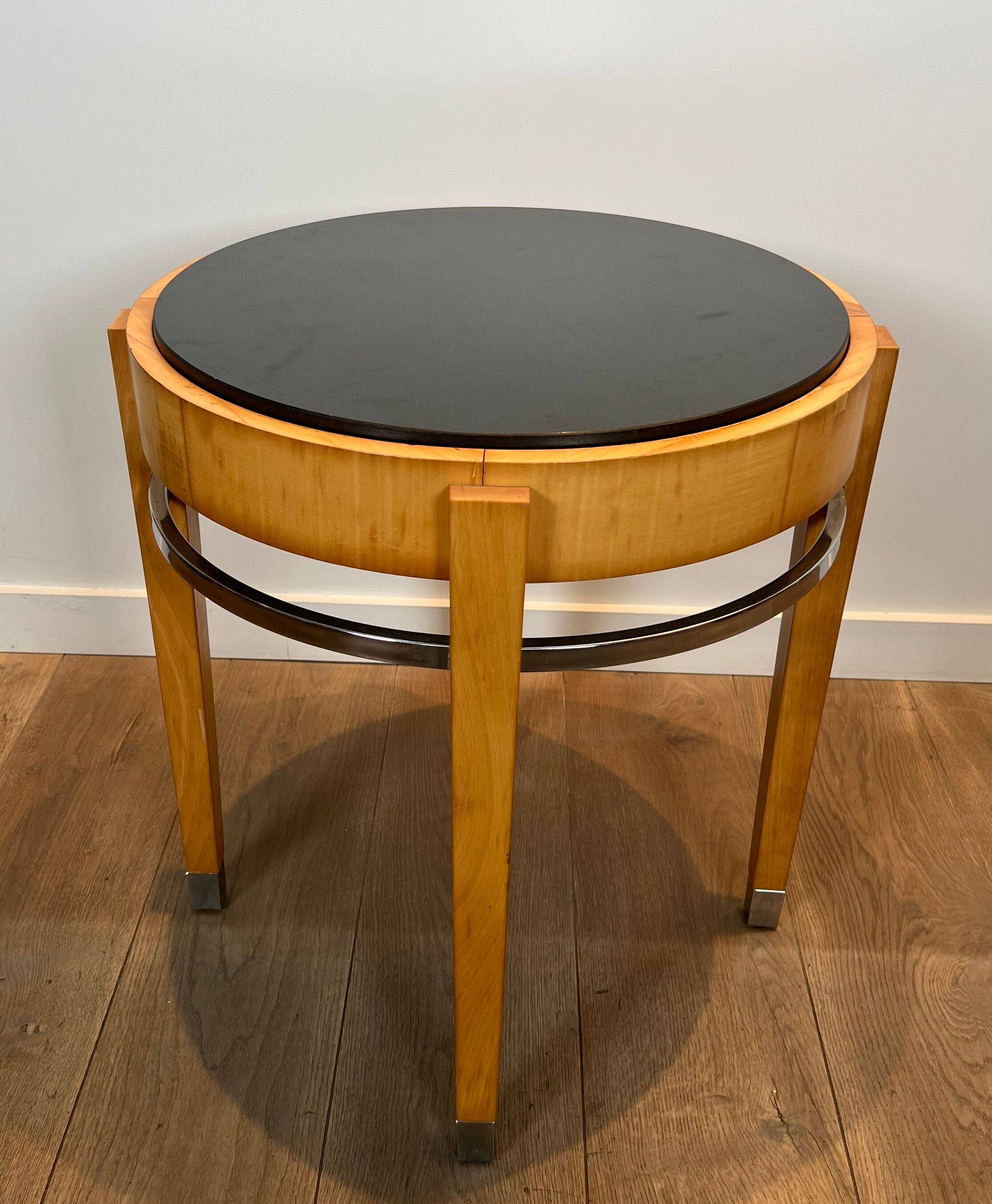 Pedestal table in sycamore veneer, chrome and marble top