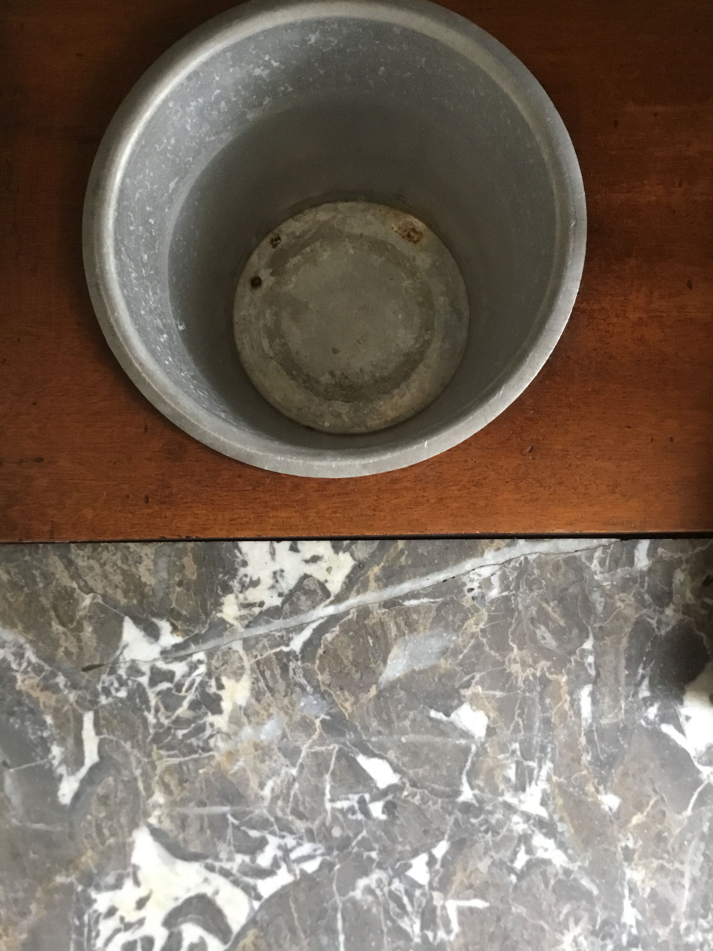 Table rafraichissoir de style Louis XVI