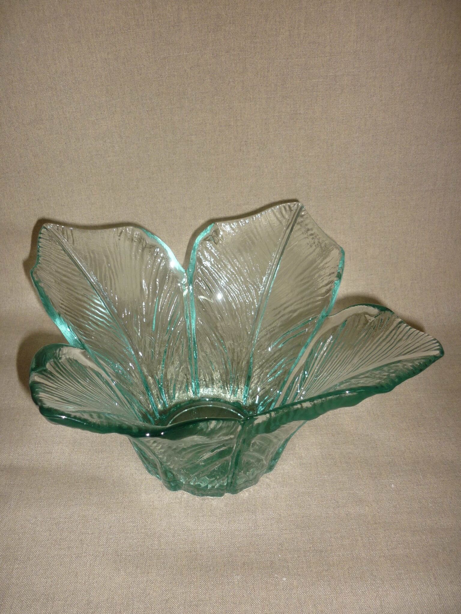 Cup or fruit bowl, with glass punch
