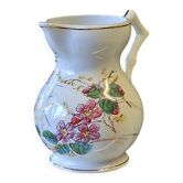 Very nice milk jug from Creil and Montereau in very good condition.