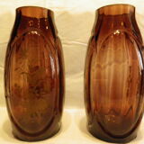 Paire de vases en verre coloré