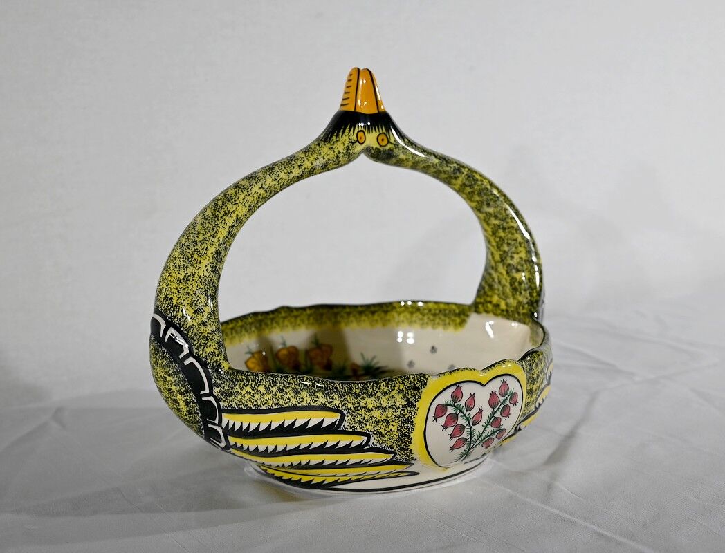 Earthenware basket, Manufacture Henriot Quimper – Mid-twentieth century