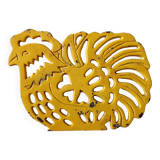 Metal trivet