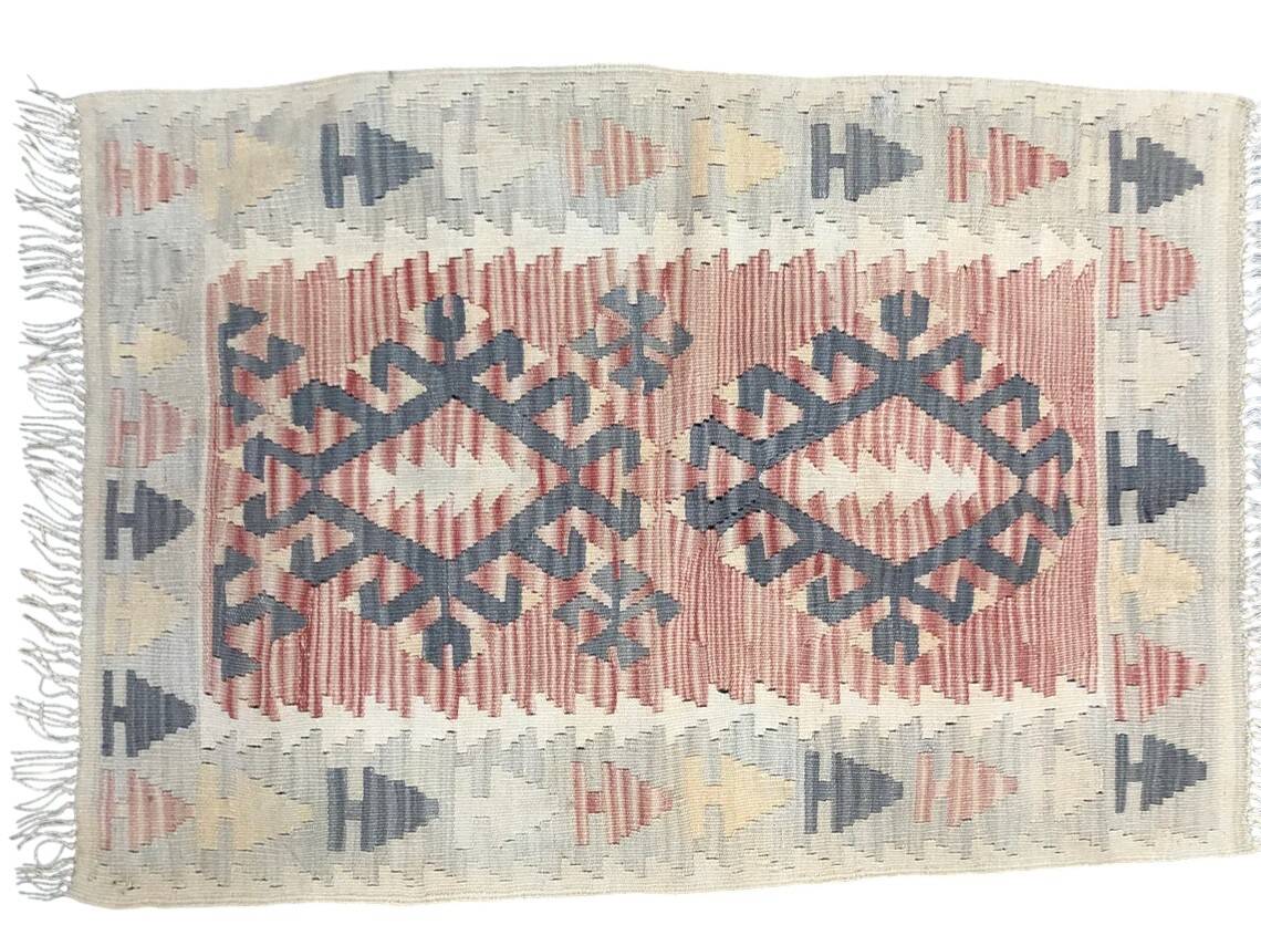 Oushak Vintage Small Kilim Rug