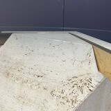 Table basse en travertin et laiton par Artedi, années 1980
