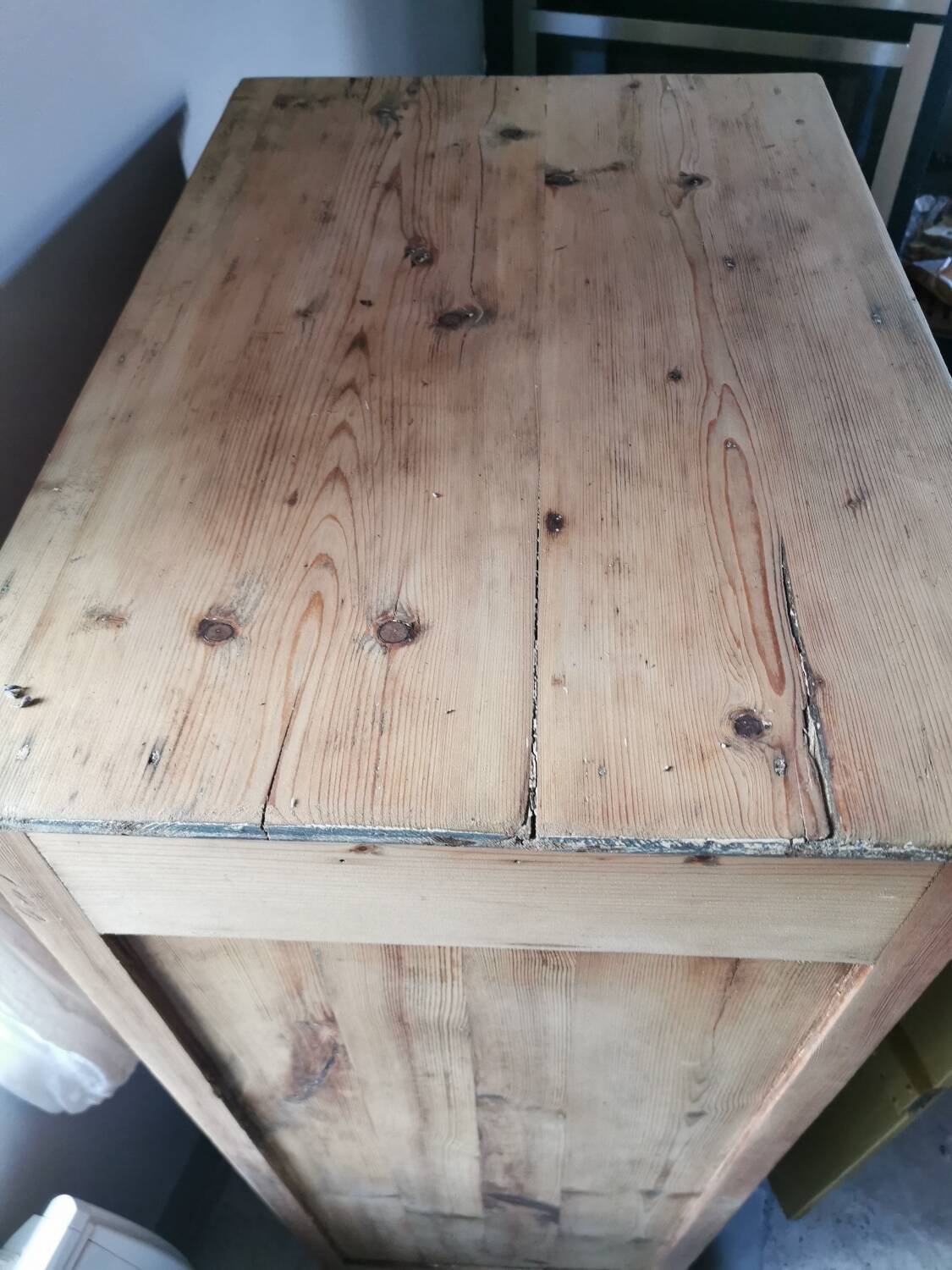 Confiturier furniture