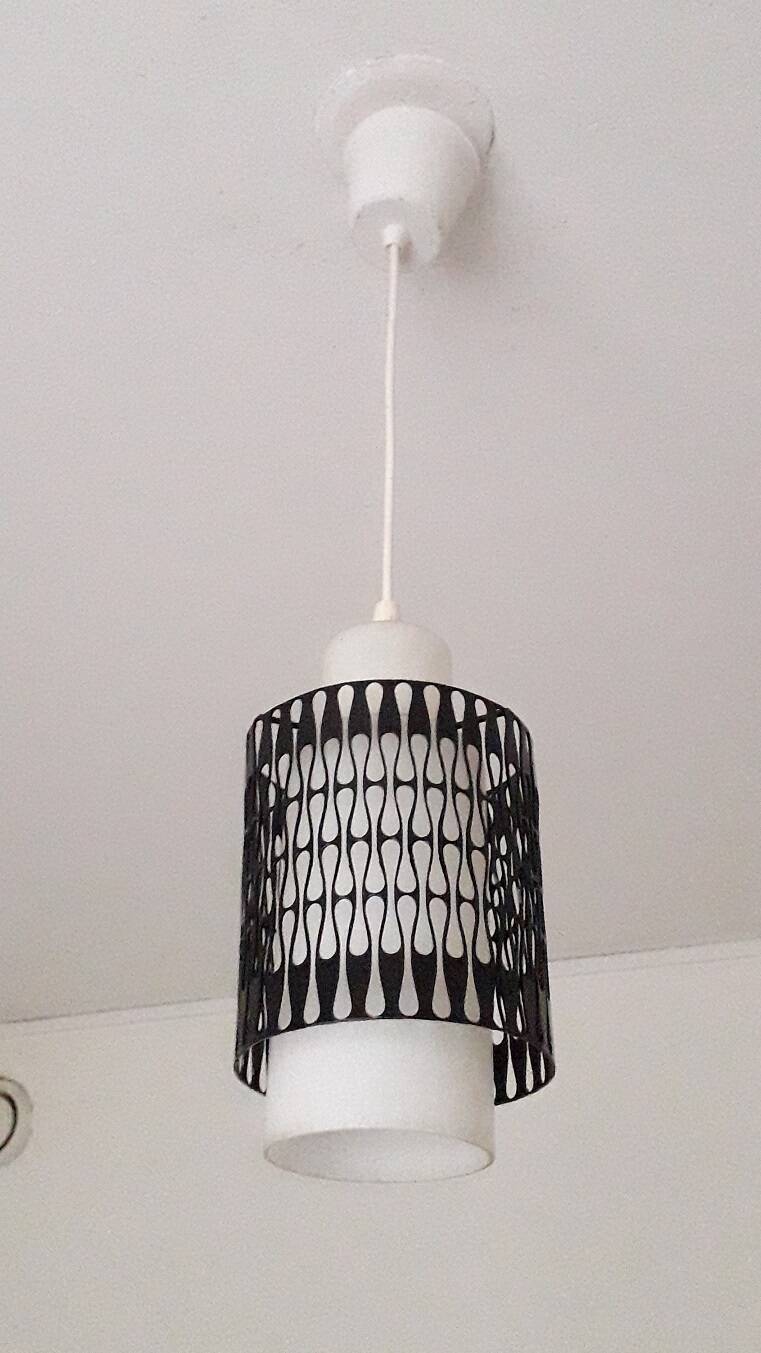 Suspension in opaline from the 1960s