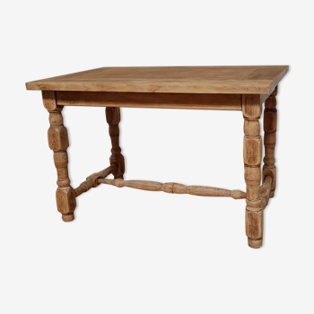 Table basse en bois naturel