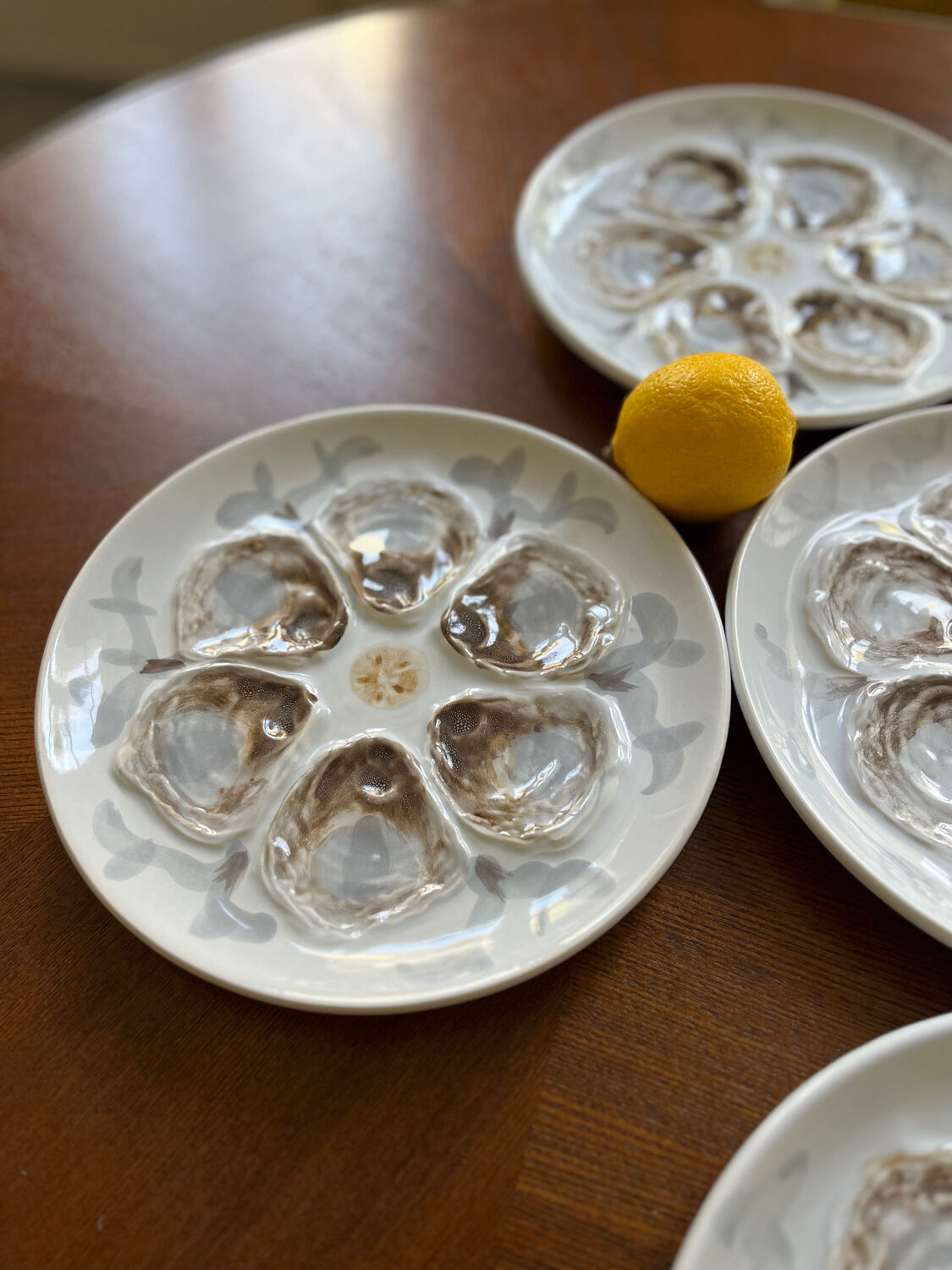 6 Saint Amand oyster plates