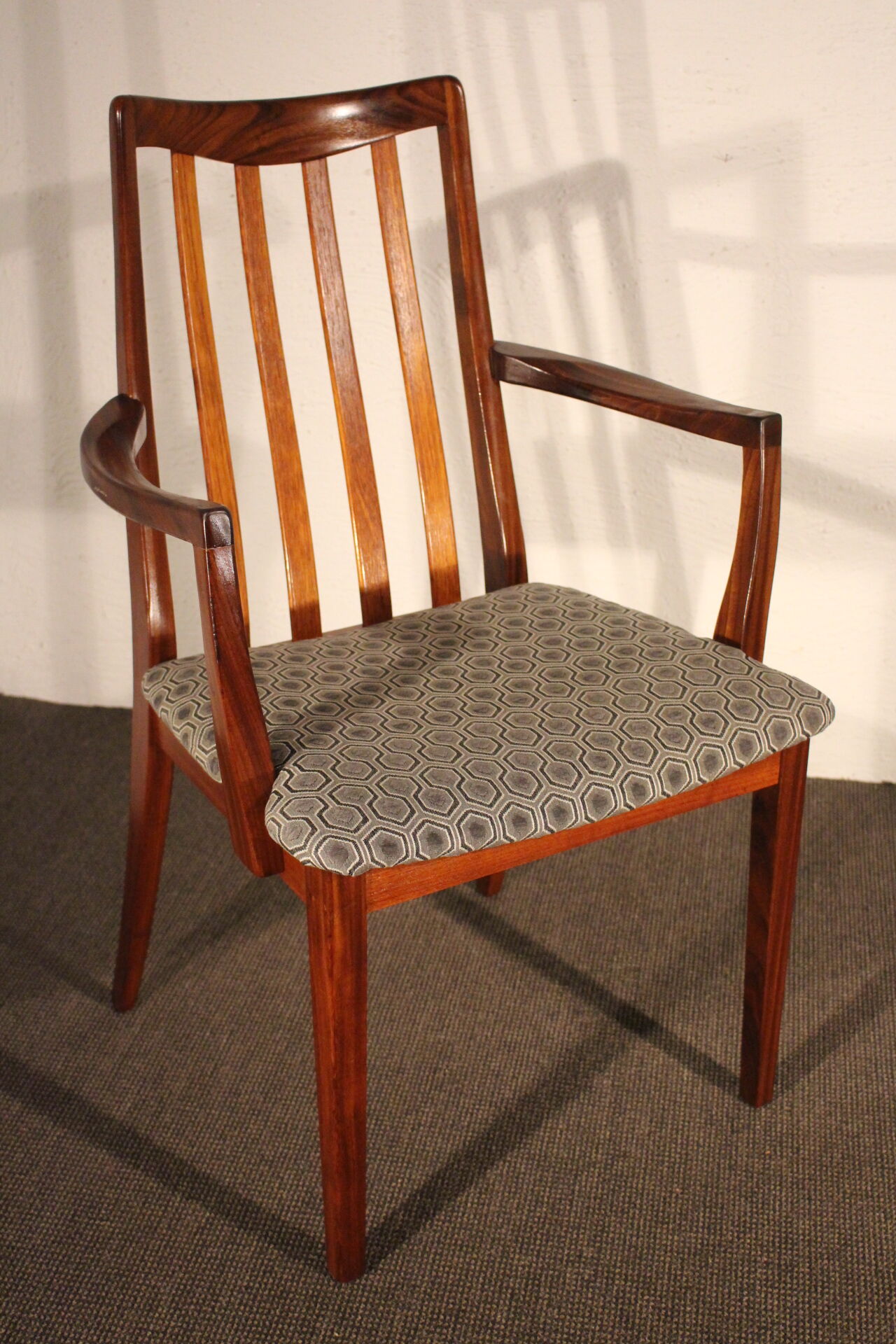 1970 set of 4 chairs and 2 armchairs