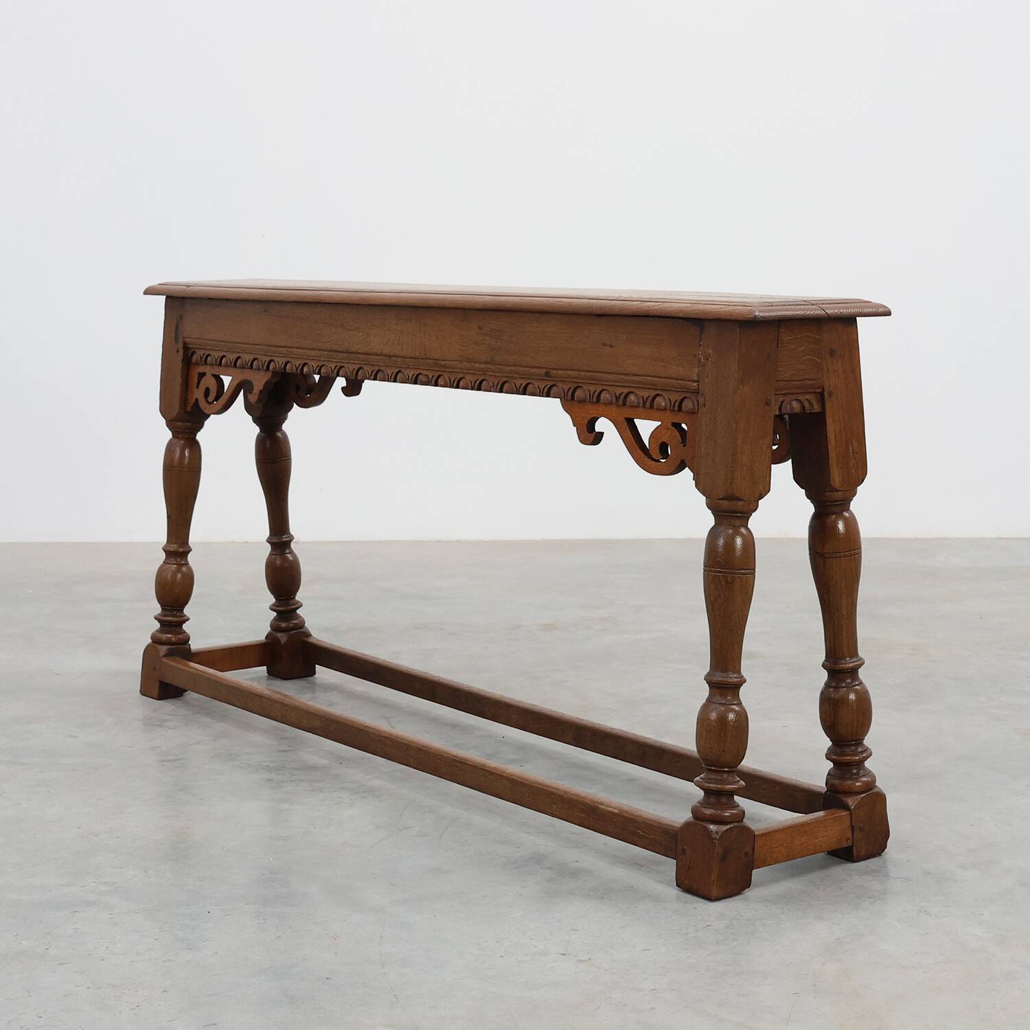 Banc en chêne sculpté jacobéen du XVIIe siècle, Royaume-Uni