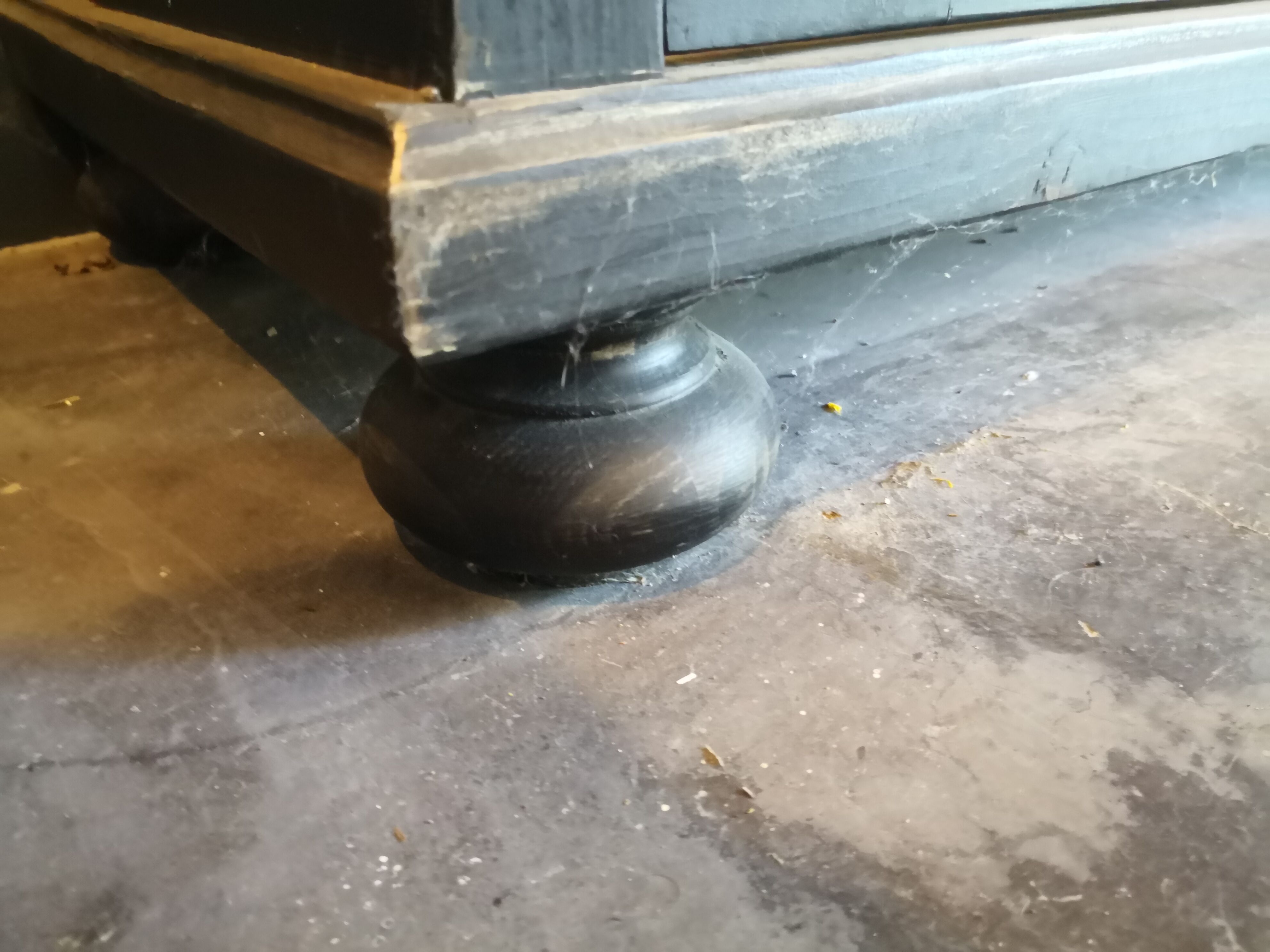 Large glazed Parisian wardrobe, showcase.