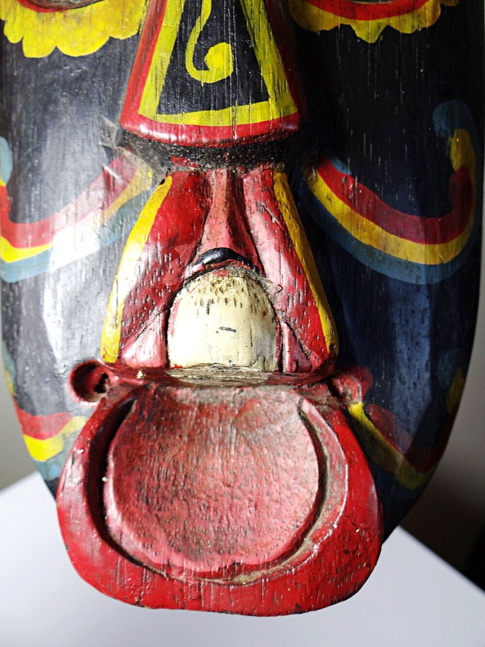 Large Balinese mask carved and hand-painted in wood, Indonesia, 1970s.