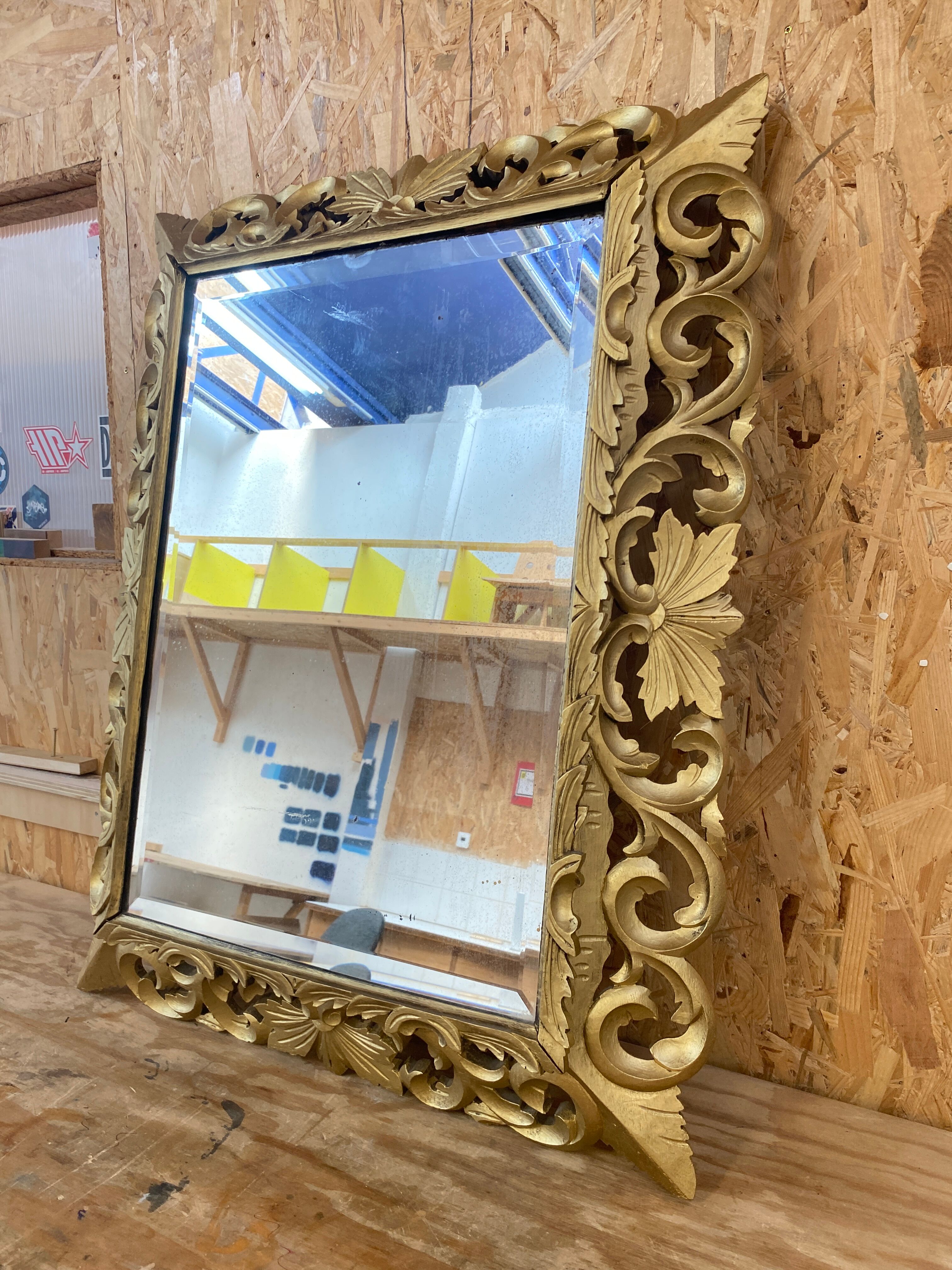 Miroir En Bois Doré, XIXème Siècle, 80cm x 100cm