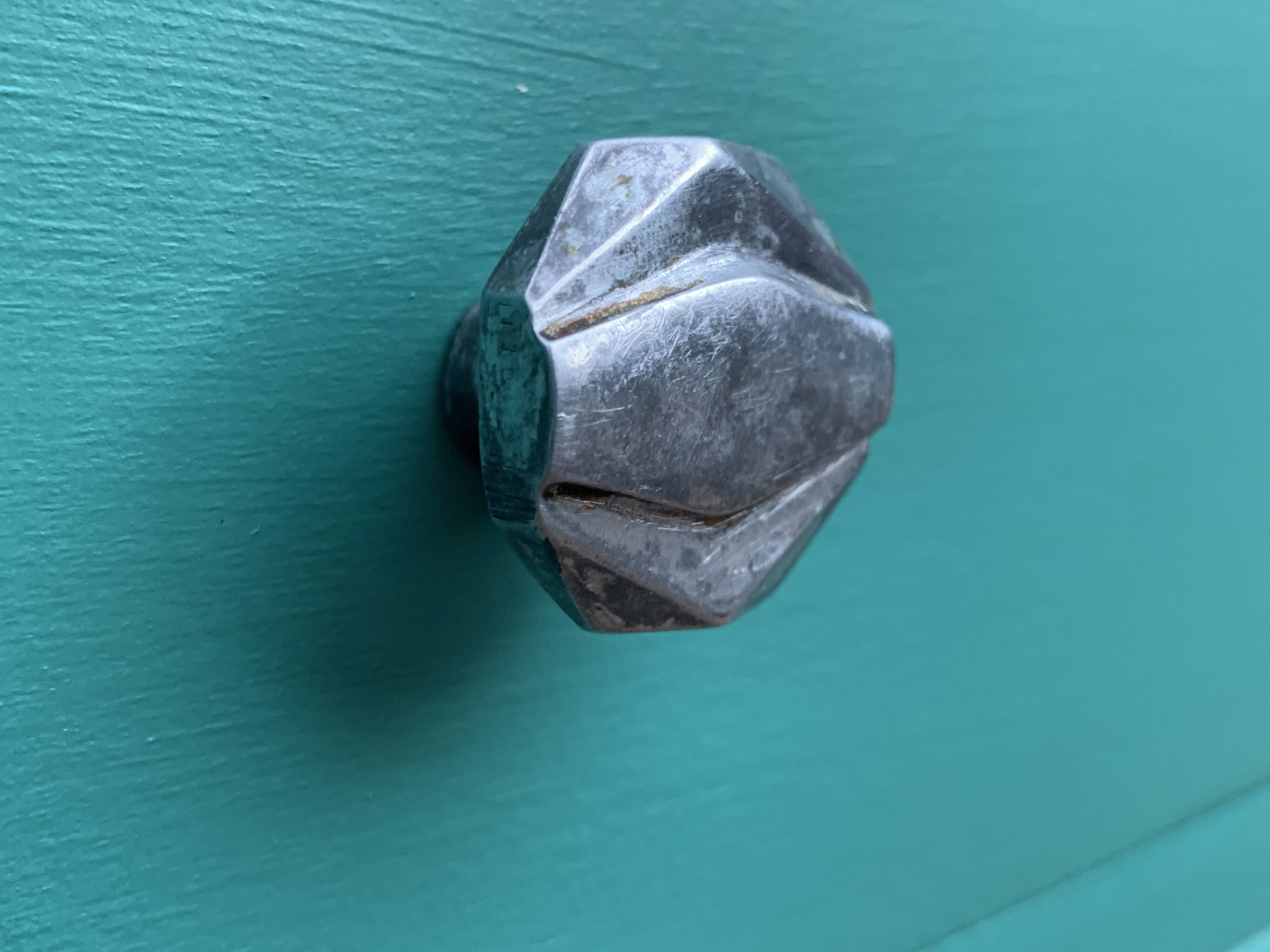 Asymmetrical Parisian wardrobe 1930