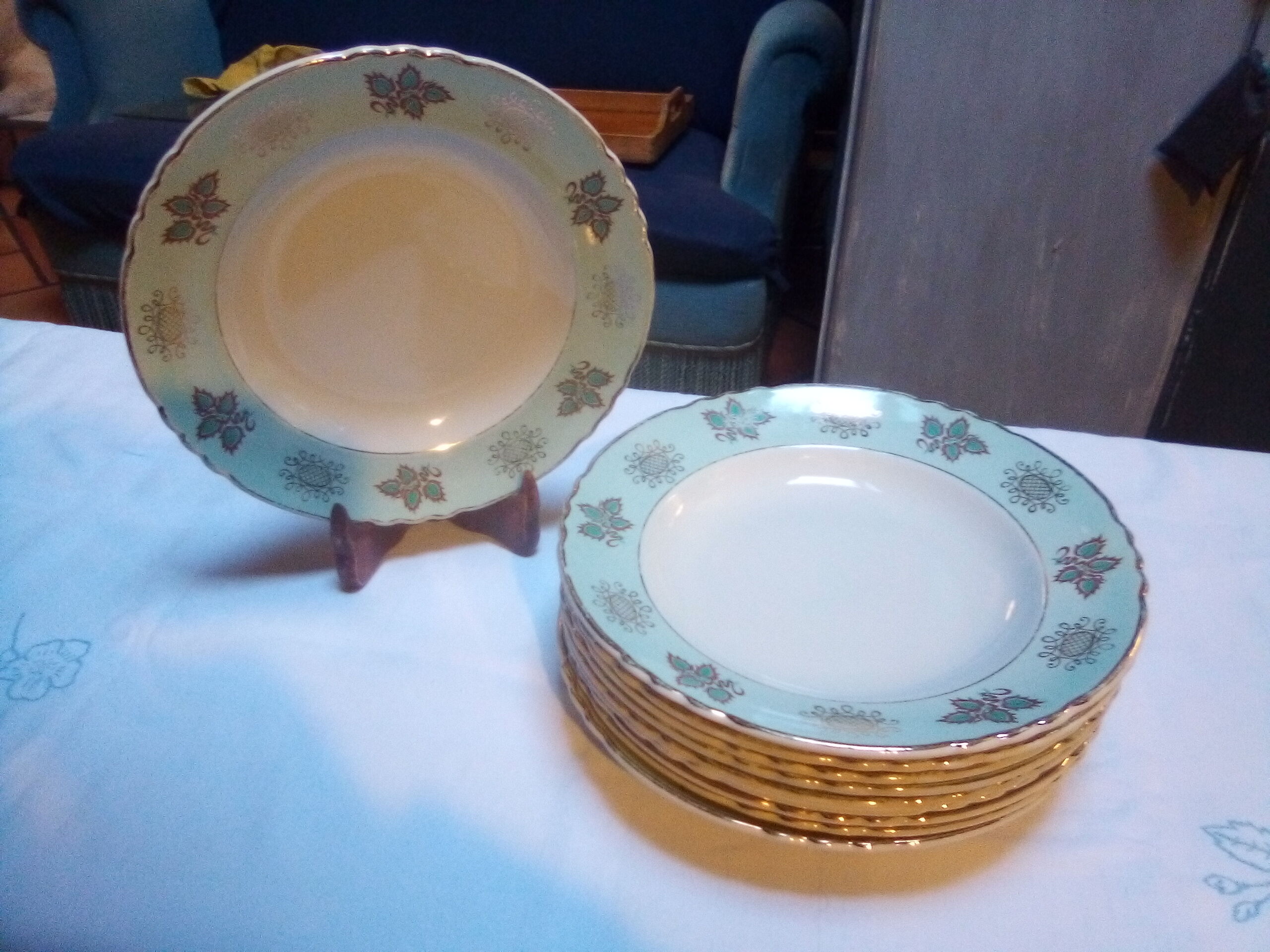 10 hollow plates Moulin des loups