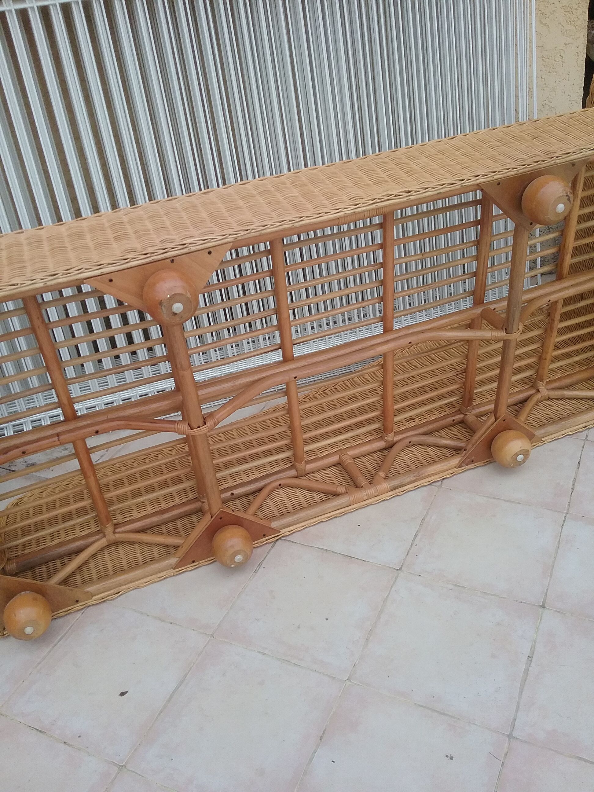 Rattan daybed