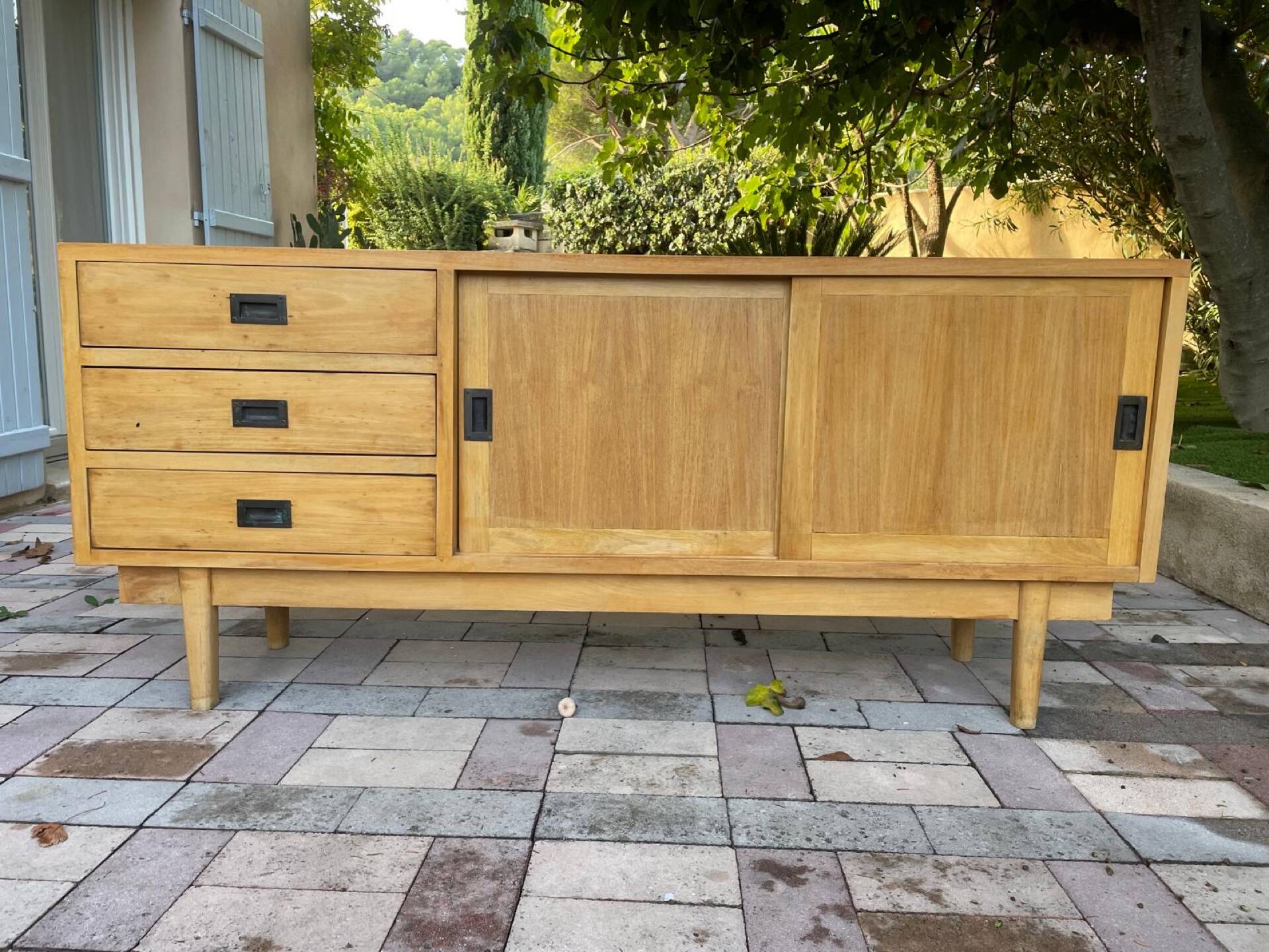 Meuble buffet venant de Bali
