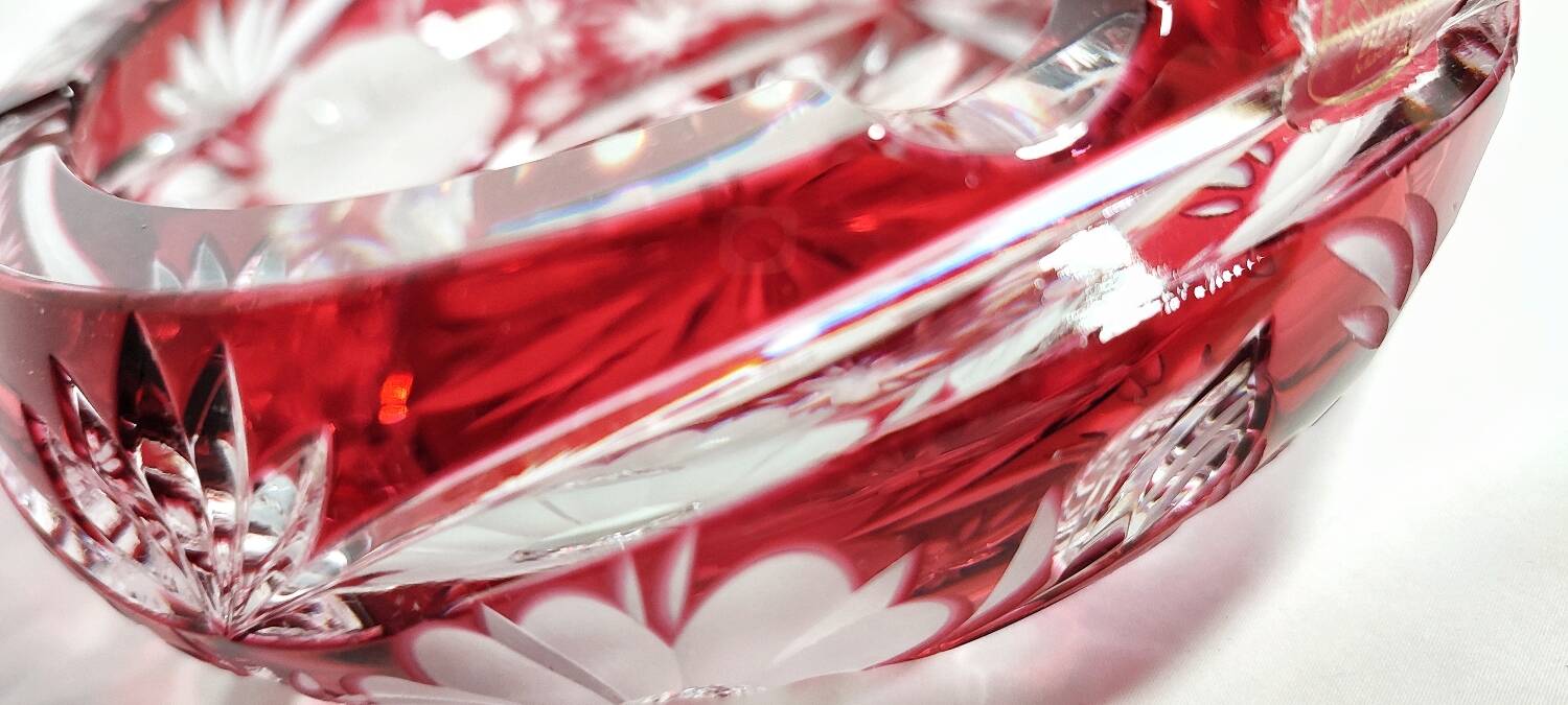 Cenicero de cristal tallado "Schonborner Bleikristal". Alemania, 1970s.