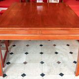 Set of 1 table + 6 antique Chinese chairs.