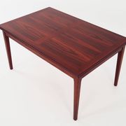 Table en palissandre, design danois, années 1970, fabricant : Skovby