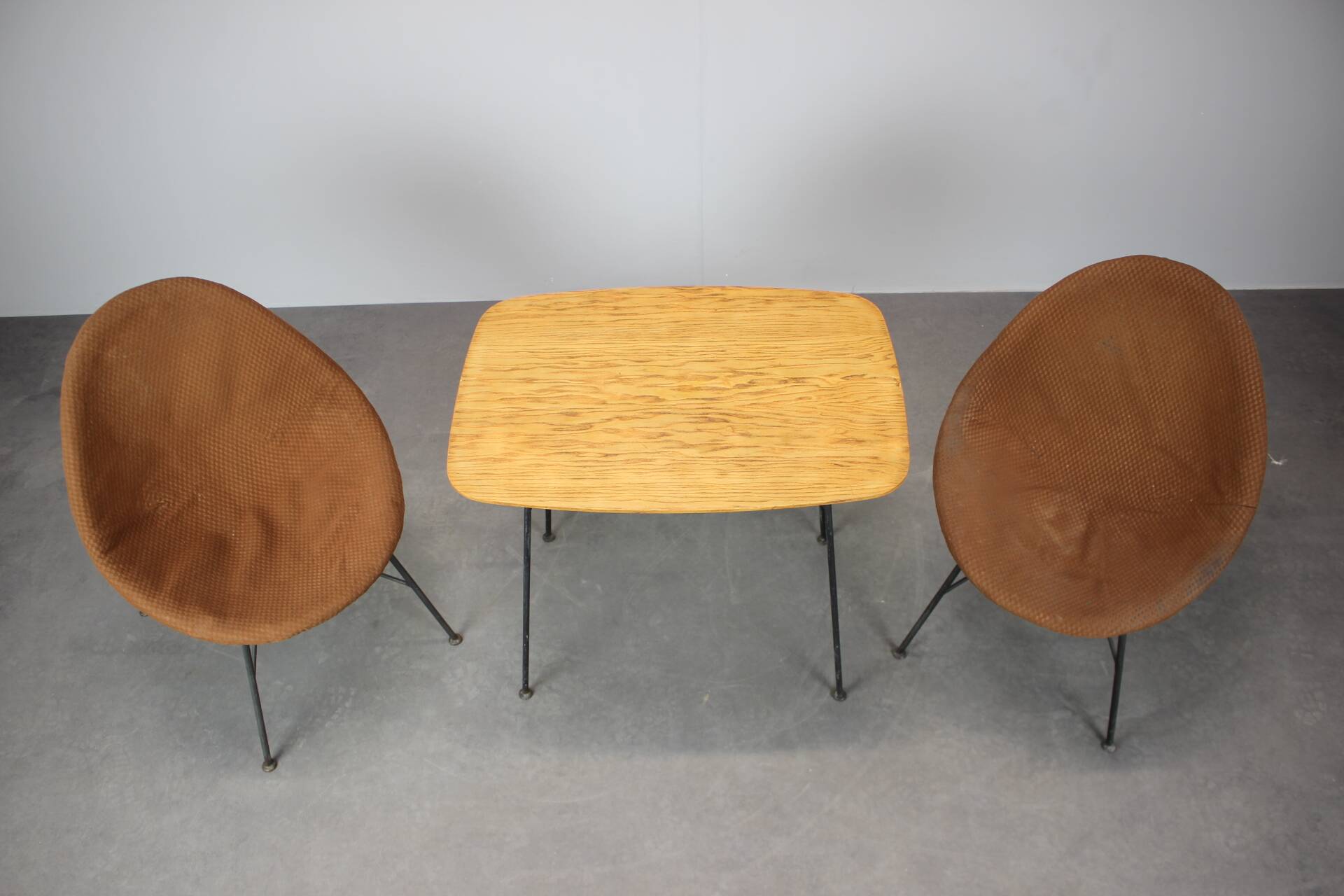 Mid-Century Italian Coffee Table and Two Chairs, 1960s