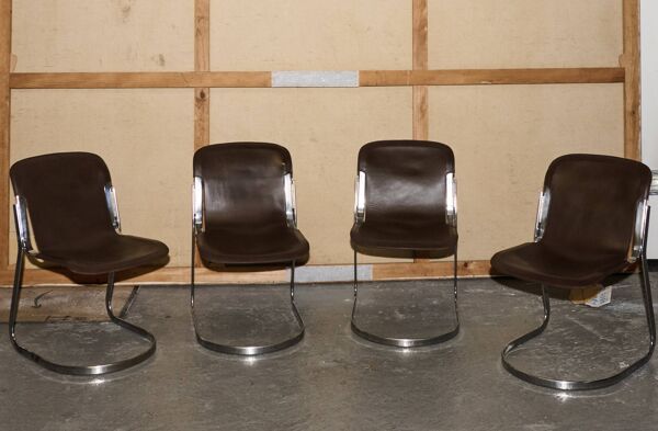 Ensemble de quatre chaises Willy Rizzo