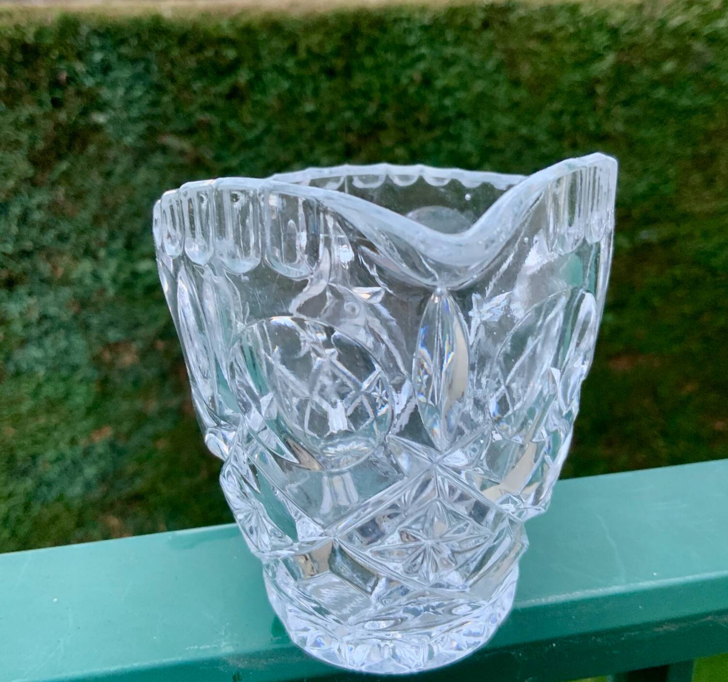 Hand-cut crystal cream jug - Vintage charm