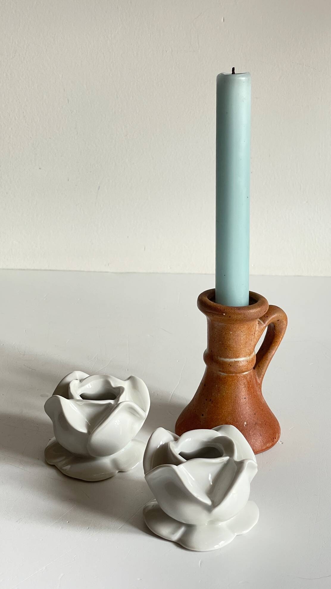 Lot bougeoirs porcelaine et grès vintage