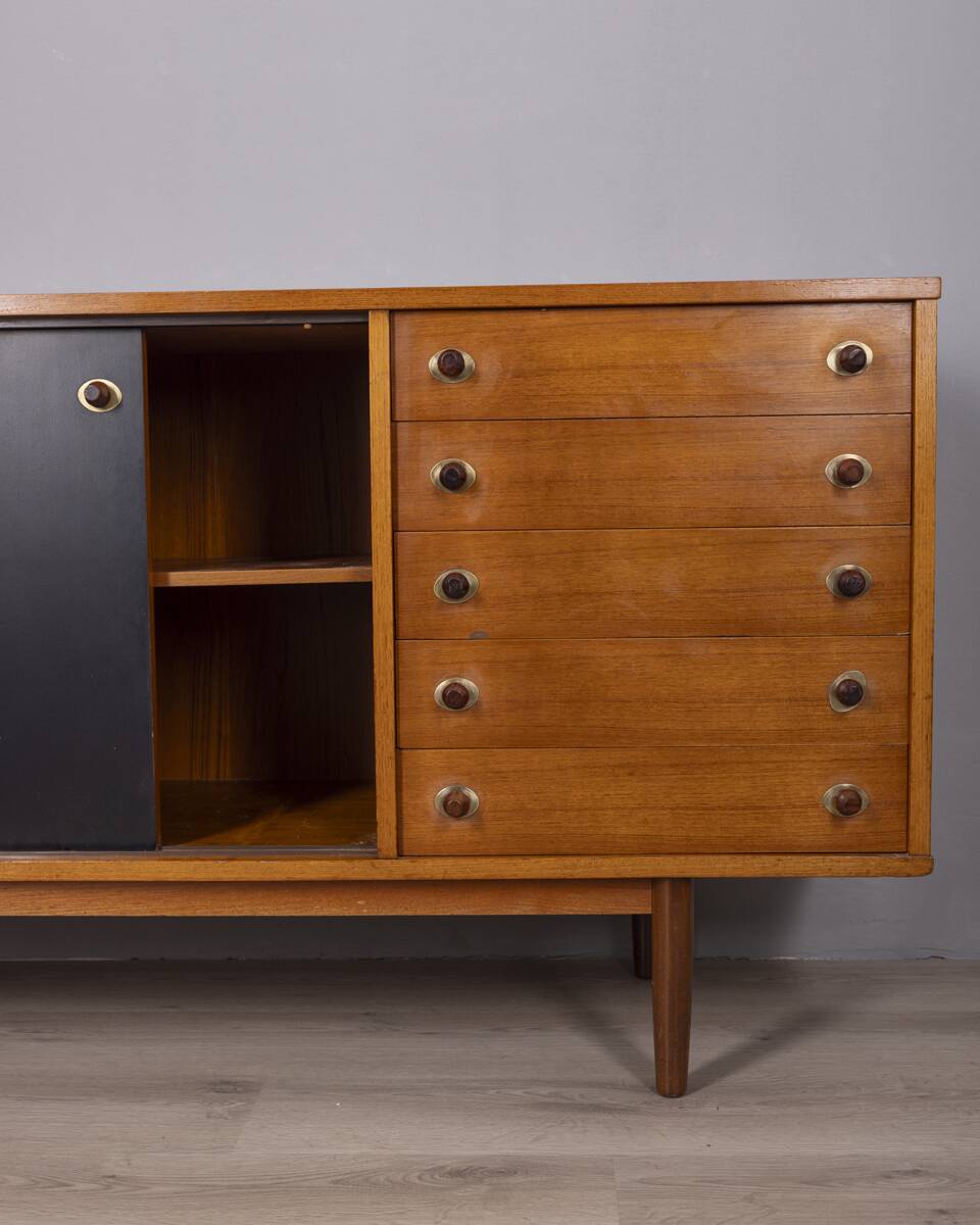 VINTAGE 1960S SIDEBOARD IN TEAK WOOD BY ITALIAN DESIGN