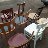 Lot de 20 chaises de bistrot bois dépareillé - vintage