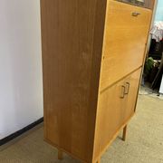 Petite armoire secrétaire vintage