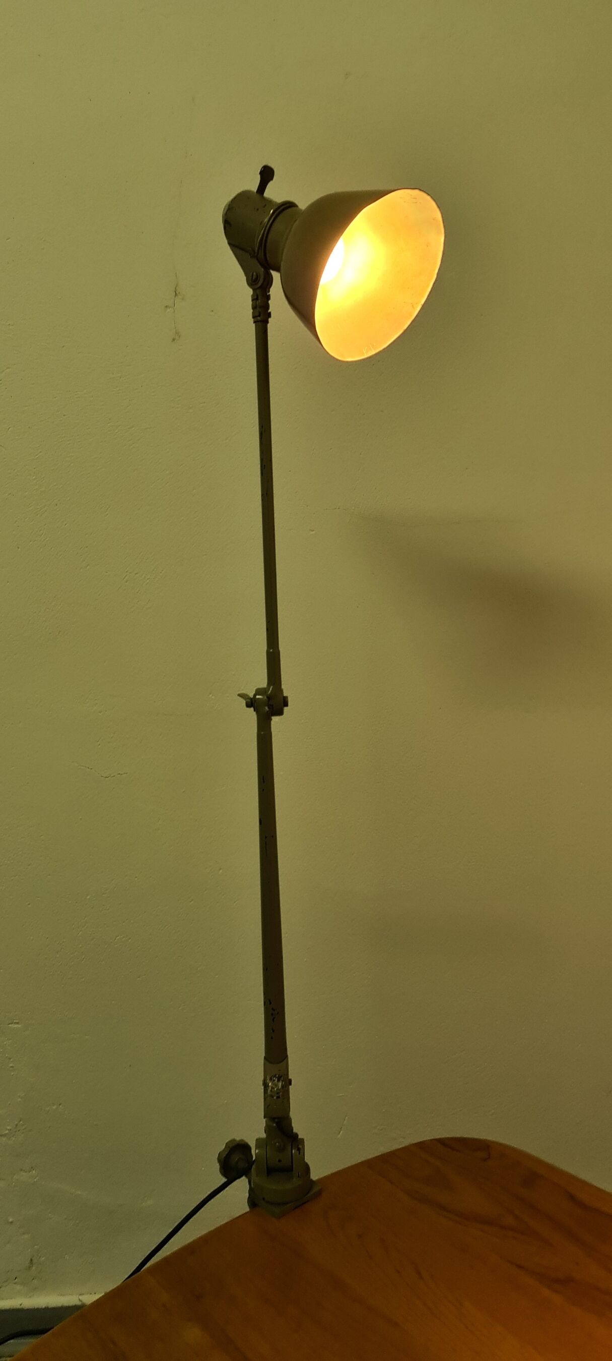 Vintage industrial articulated lamp by Sis