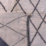 Moroccan rug Beni M'Rirt white - 168 x 223 cm