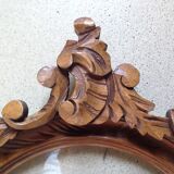 Wooden oval frame