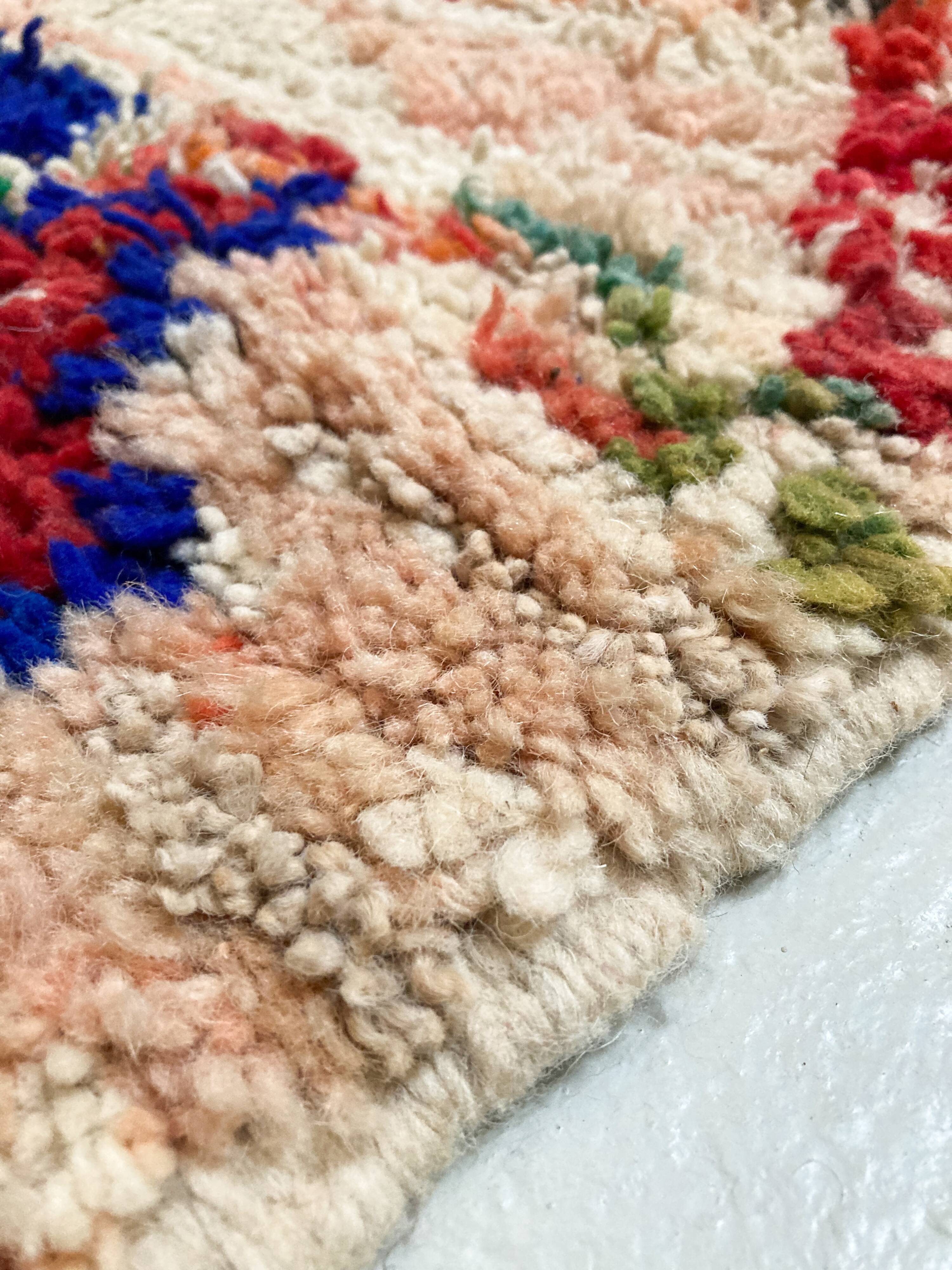 Moroccan Berber carpet Boujaad corridor 280x68cm