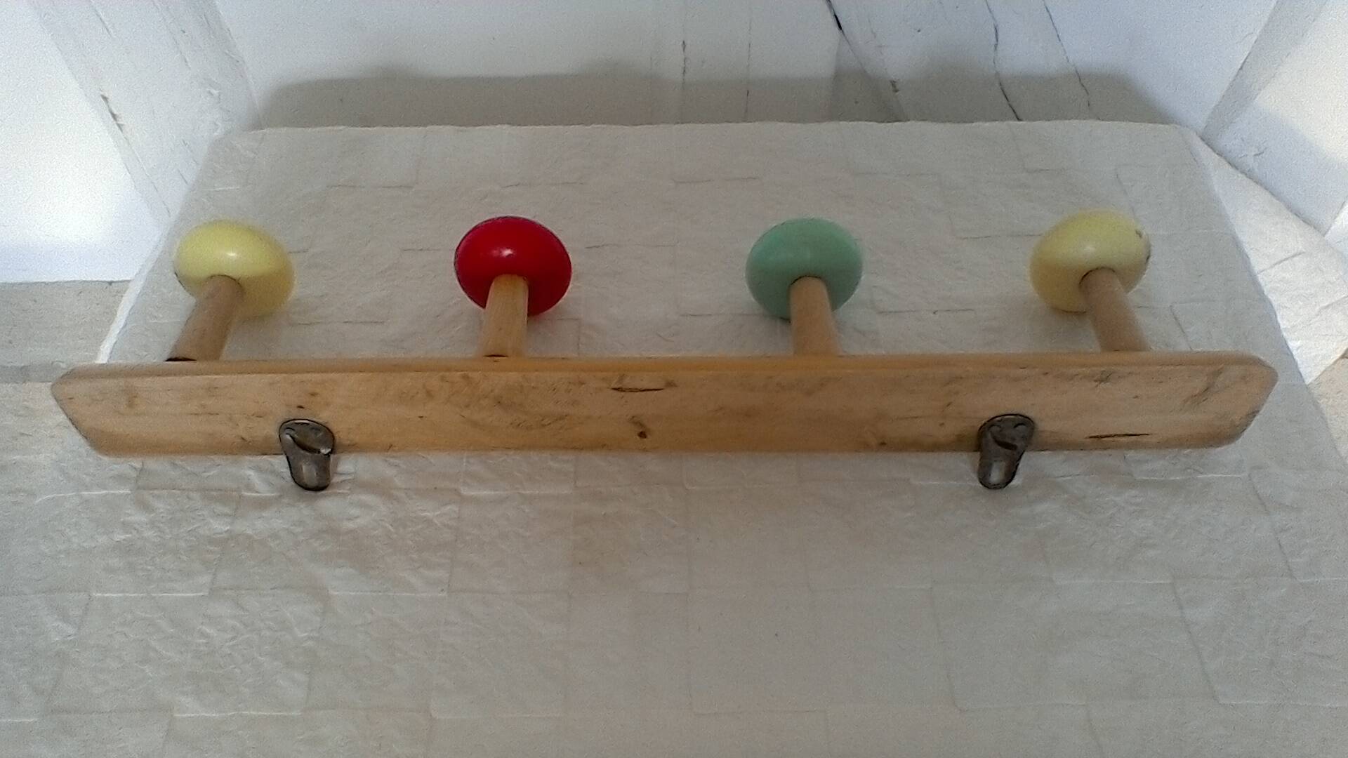 Coat rack with balls, vintage.
