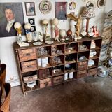 Meuble de métier en bois foncé ☐ 107 x 188 cm