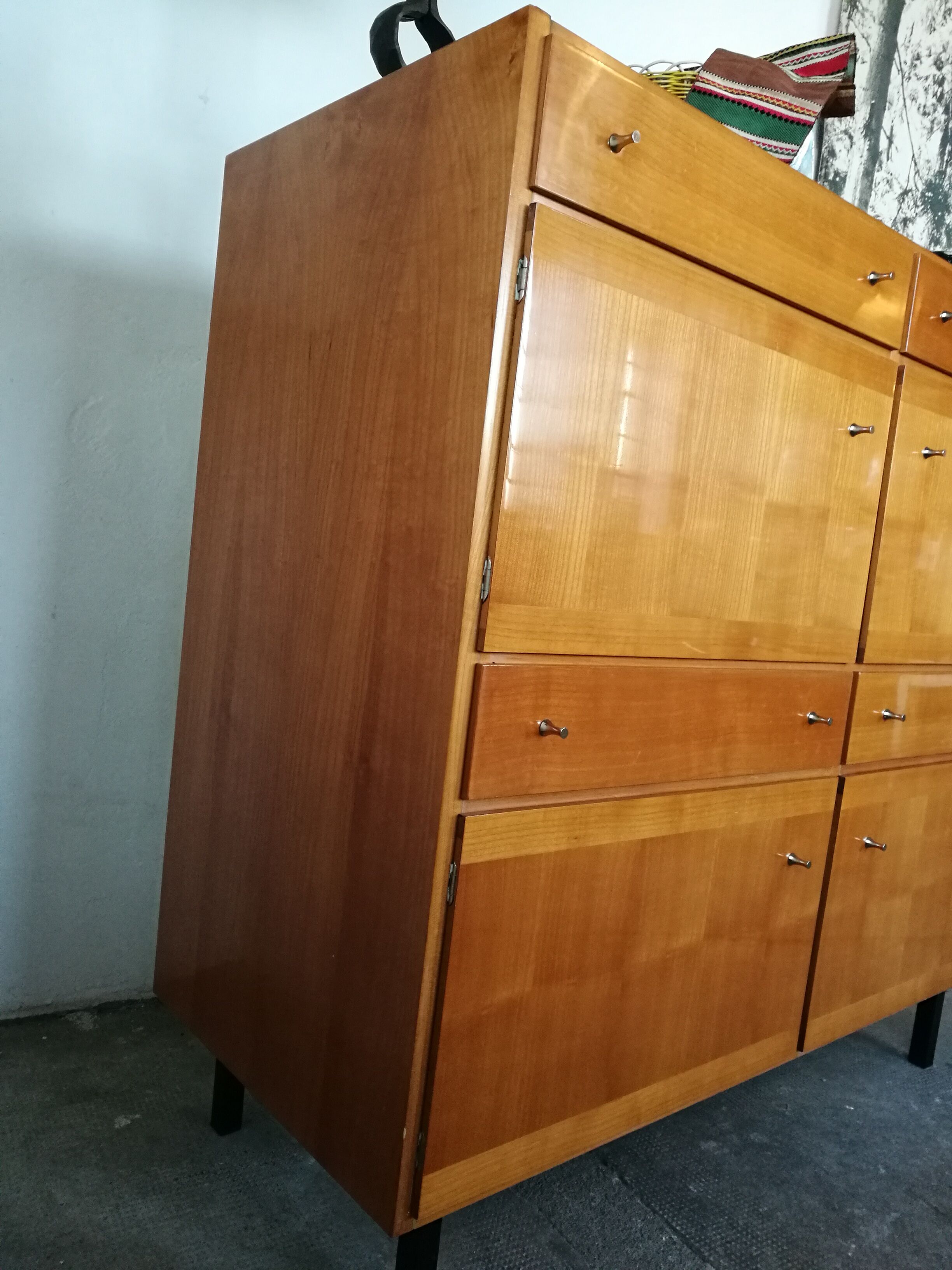 Buffet 1970 in blond wood