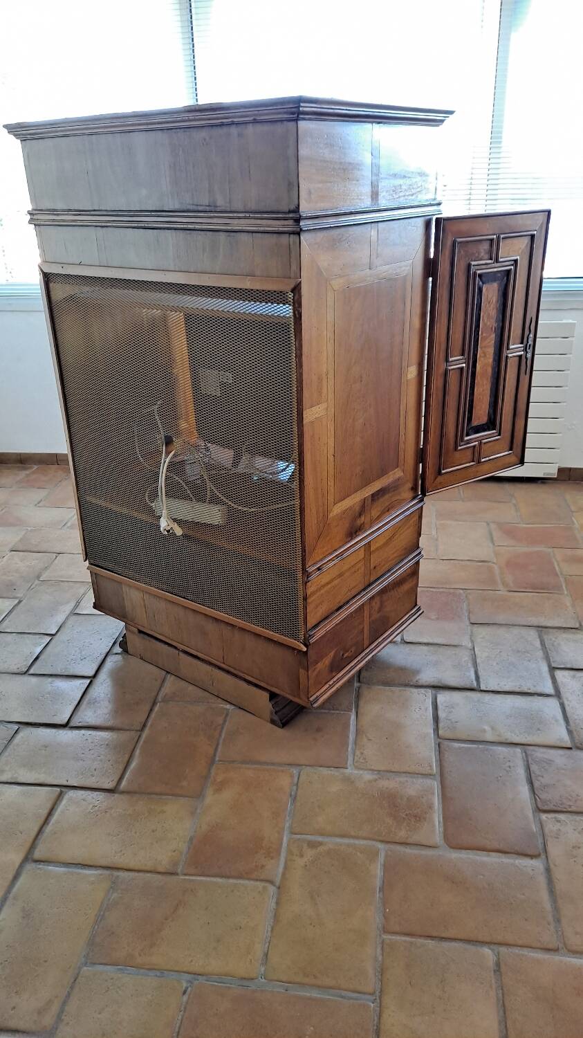 TV cabinet