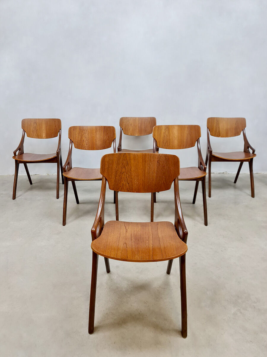 Vintage Danish design dining chairs
