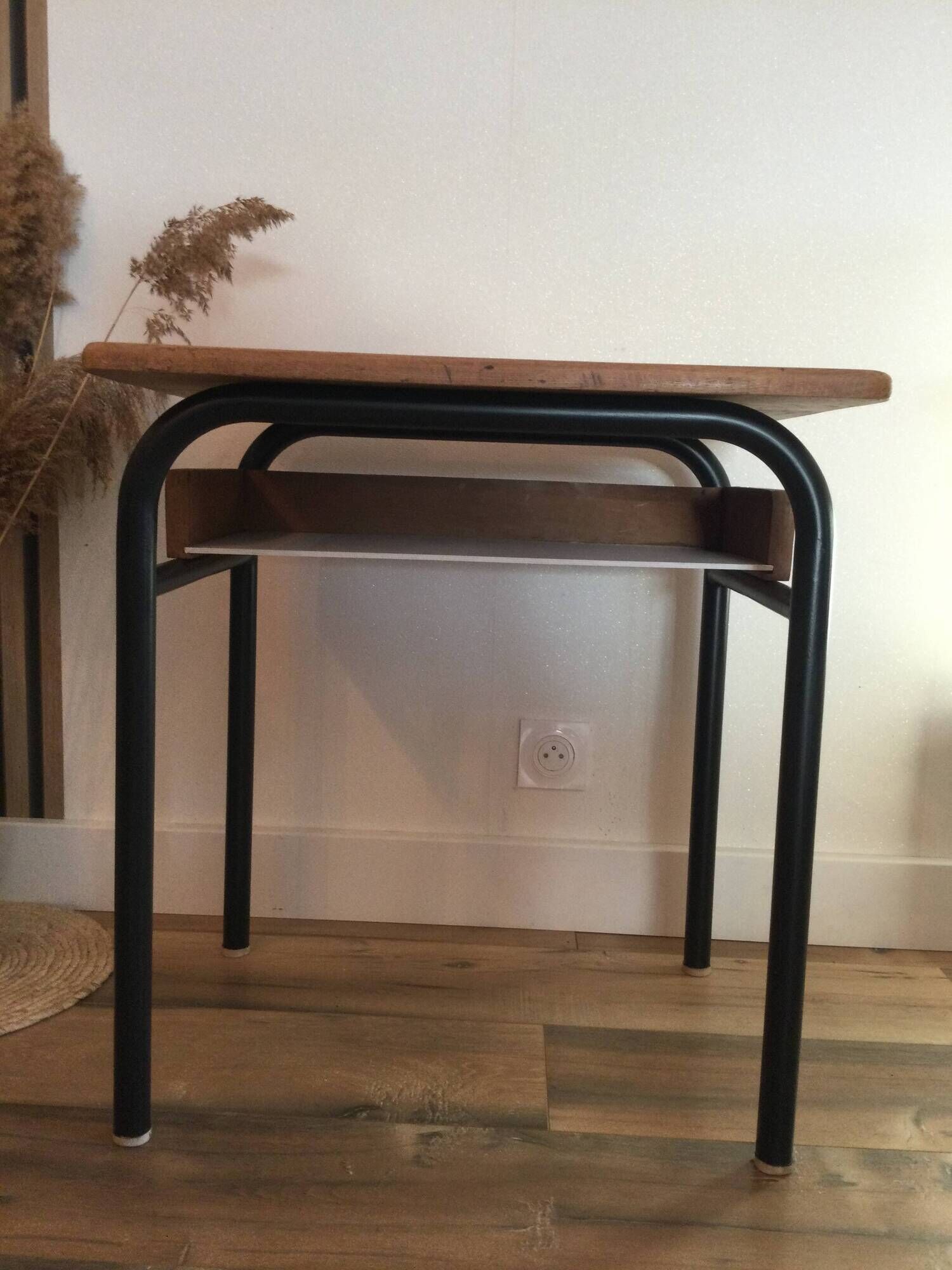 School desk