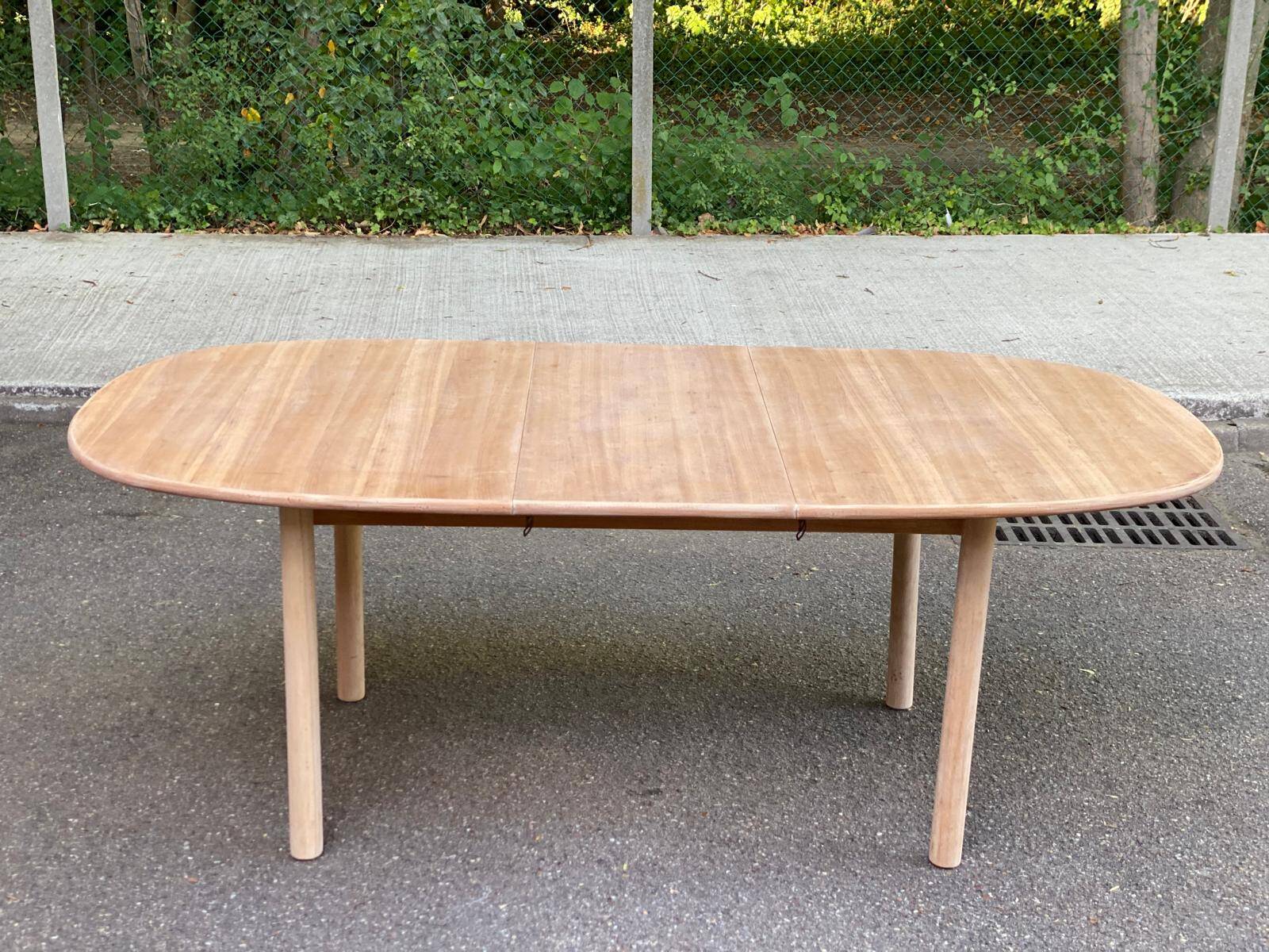 Renovated Scandinavian dining table in raw teak - Made in Denmark