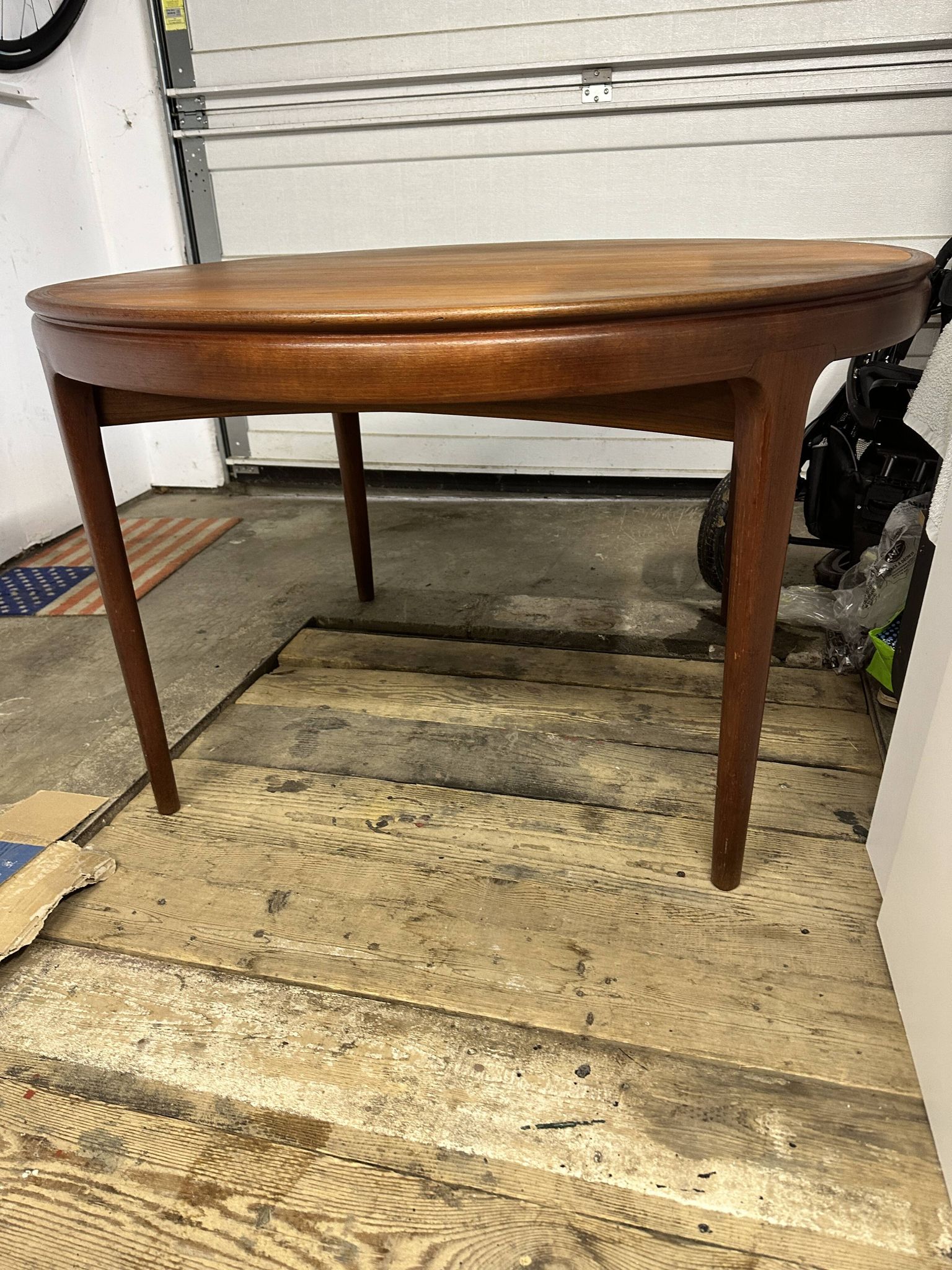 Teak dining table by samcom scandinavian